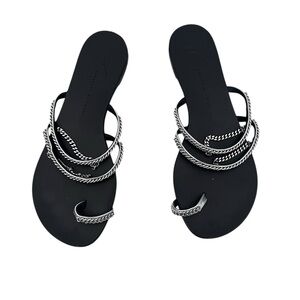Giuseppe Zanotti
Giuseppe Zanotti Catena Flip Flops Black Chain